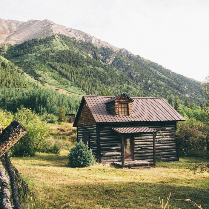 Best Solar Kit for Off-Grid Cabin