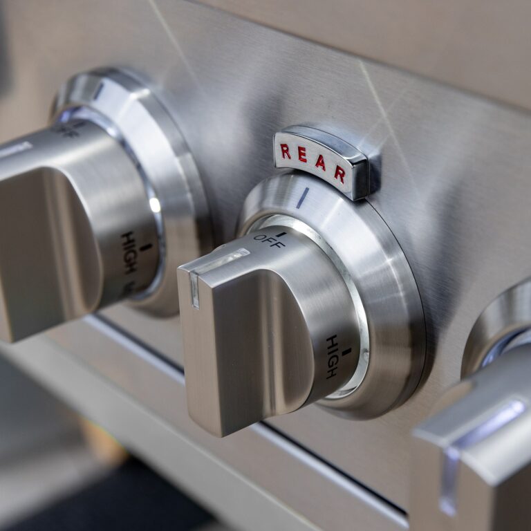 SummerSet Grills Sizzler PRO Series 32" Outdoor Grill | SZRPRO-32