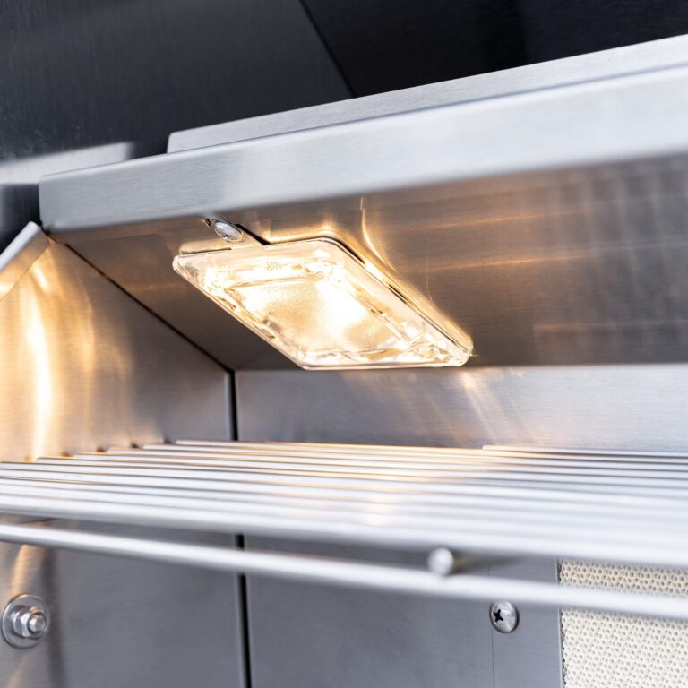 SummerSet Grills Sizzler PRO Series 32" Outdoor Grill | SZRPRO-32