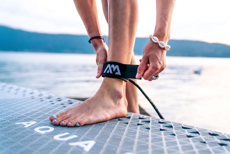 Aqua Marina GLOW GLOWING SERIES Size 10'4" Inflatable Paddle Board