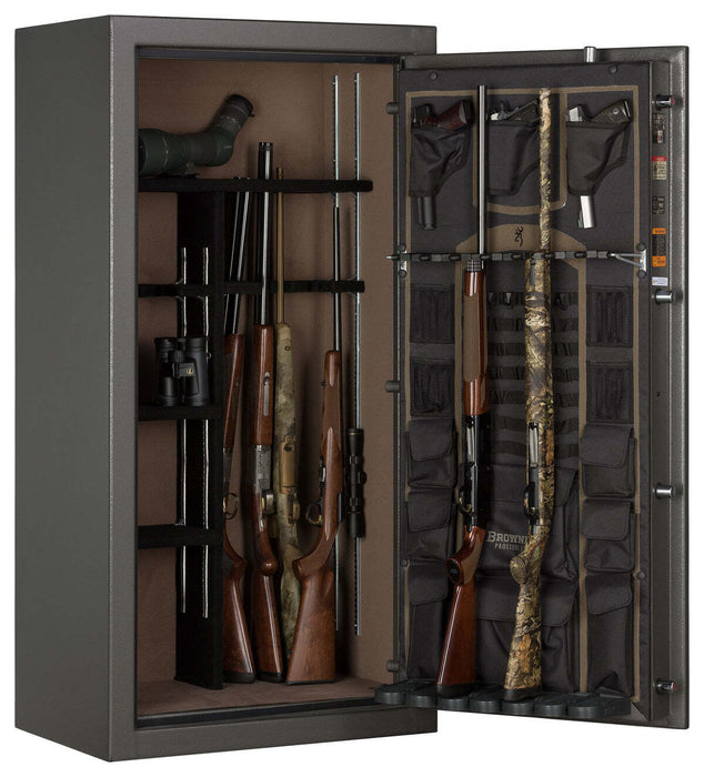 Hunter23 GS open with guns