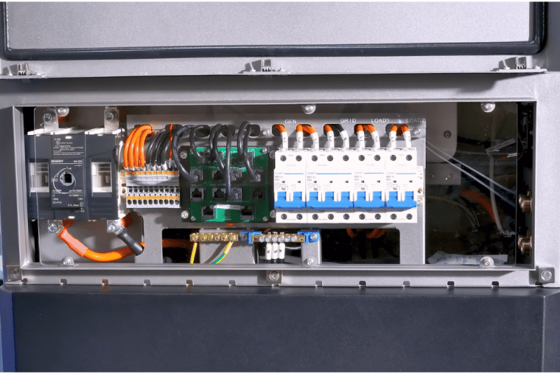 BatteryEVO Mantis AC110/220V 48V All in One System (400Ah | 20 kWh | 10kW Inverter)