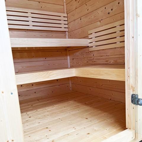 G2 interior with benches