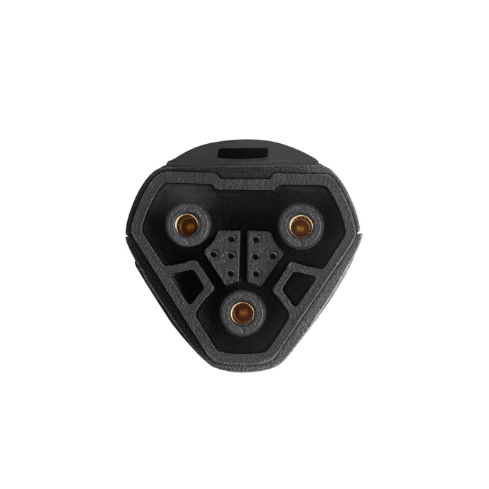 Voltage Hub female